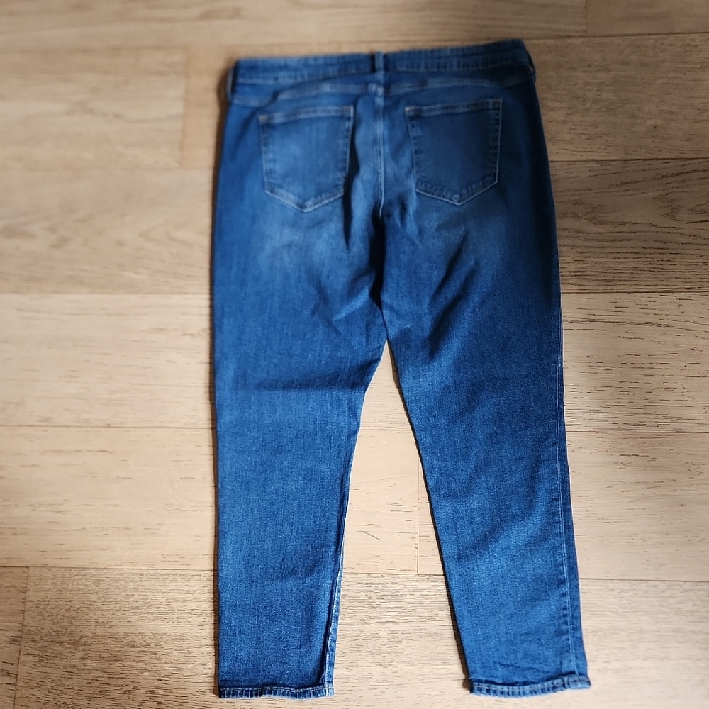 Gap Girlfriend Denim Jeans with Embroidered Flowers - Picture 6 of 10